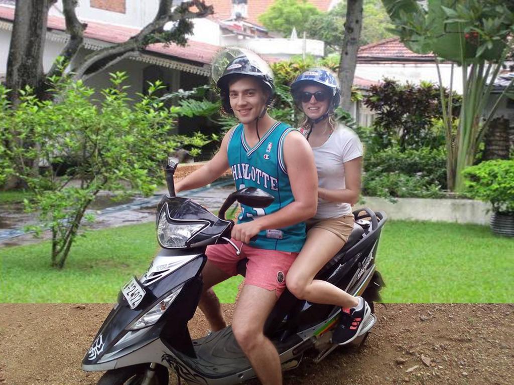 Smart Holiday Inn Galle Esterno foto